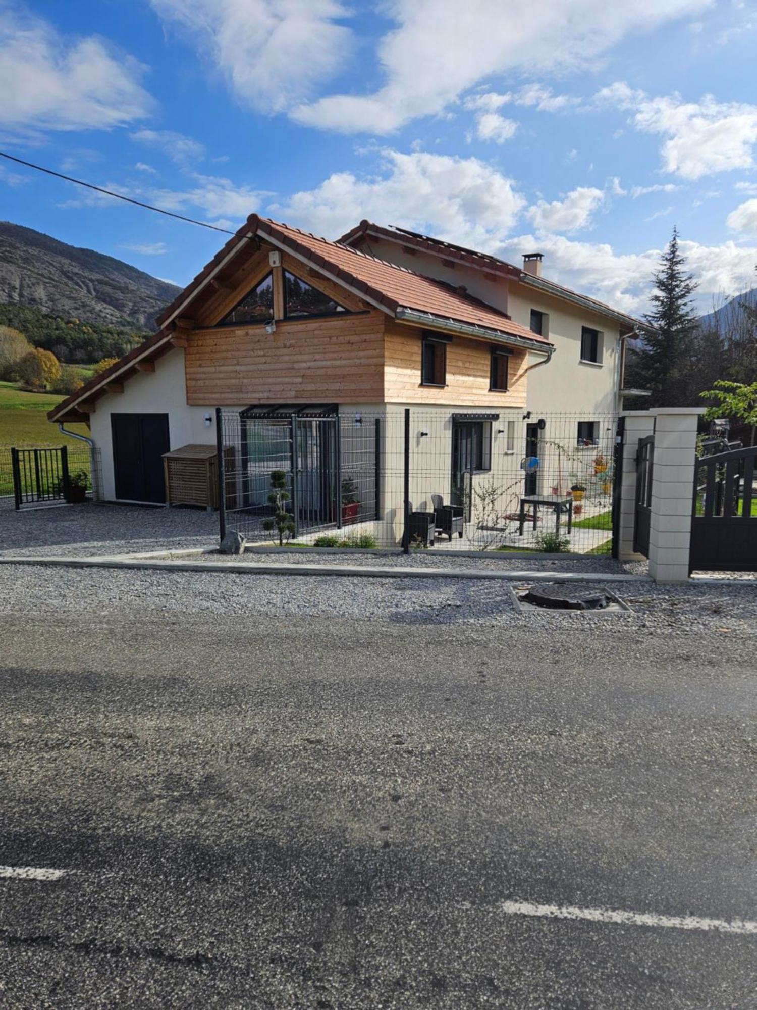Вилла Evasion Paisible A Breziers Экстерьер фото